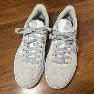 Adidas Women’s Light Gray Sneakers